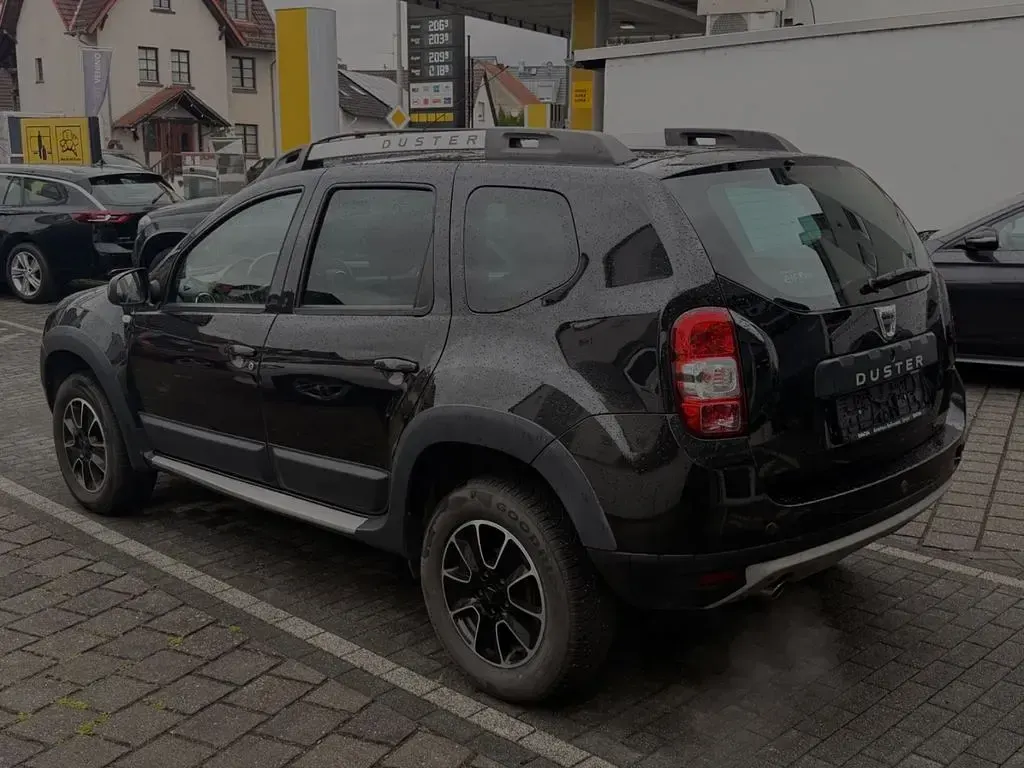 Gebraucht Dacia Duster Urban Explorer 125 PS (91 kW) 2016 Schwarz SUV