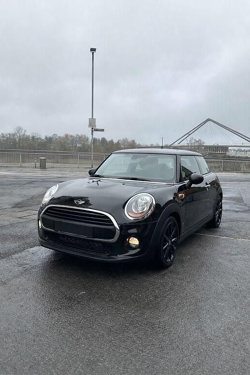 Schwarz Gebraucht 2017 Mini ONE Kleinwagen | 8.900 € (Guter Preis) - Bild 1/4