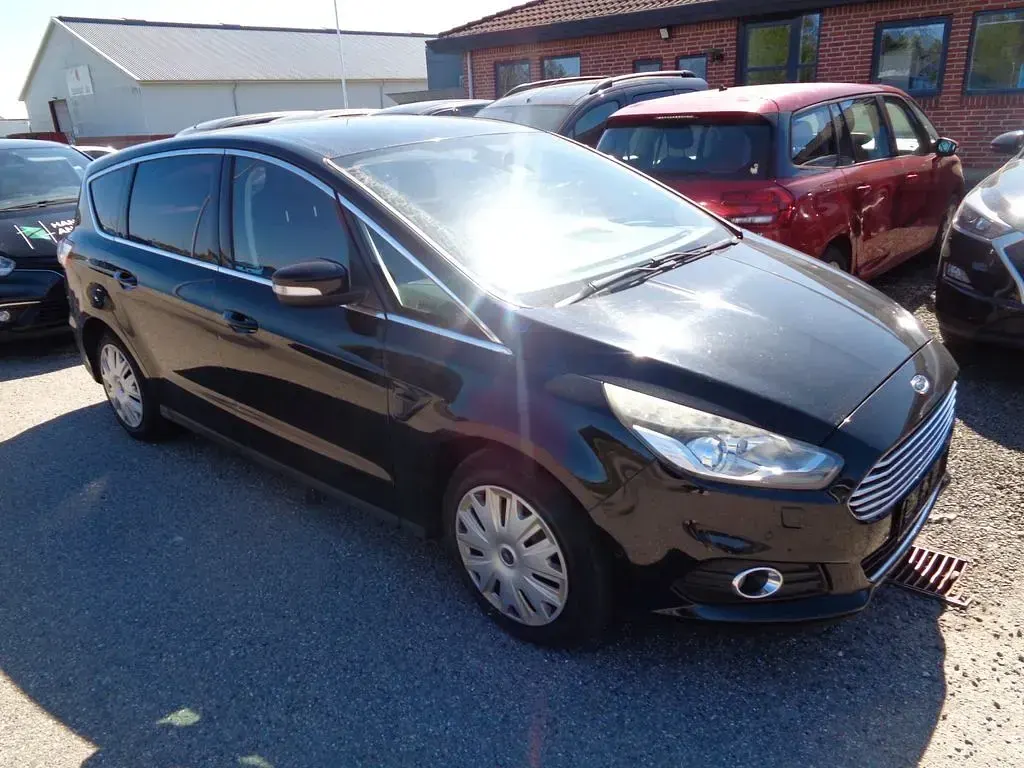 Occasion Ford S-MAX Titanium 160 ch (117 kW) 2016 Noir Monospace