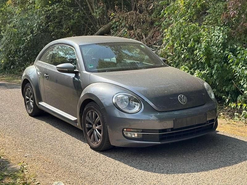 Grau Gebraucht 2013 VW Beetle Limousine | 4.999 € (Fairer Preis) - Bild 1/3