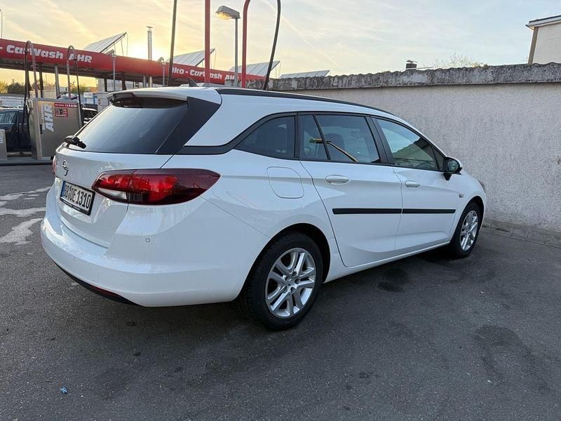 Gebraucht Opel Astra Active 110 PS (80 kW) 2017 Weiß Kombi