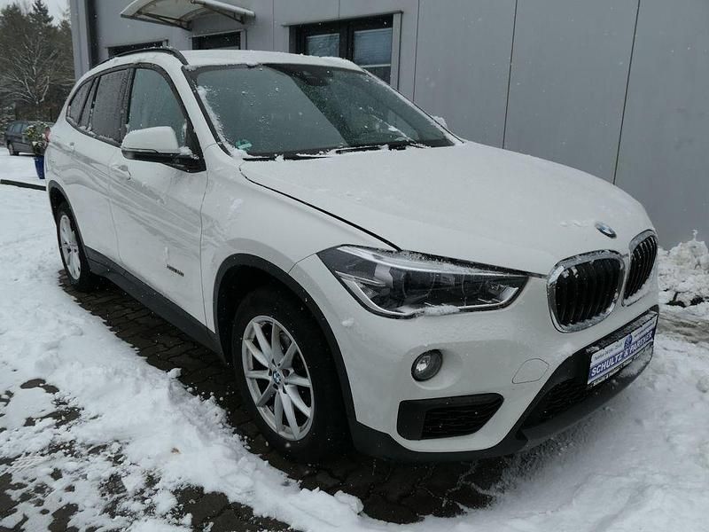 Gebraucht BMW X1 Advantage 140 PS (102 kW) 2017 Weiß SUV