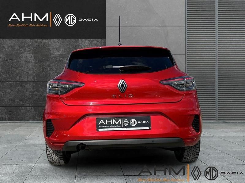 Second-hand Renault Clio V Evolution 101 CP (74 kW) 2024 Roșu Berlinǎ