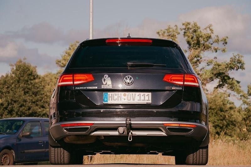 Gebraucht VW Passat Alltrack 190 PS (139 kW) 2018 Schwarz Kombi