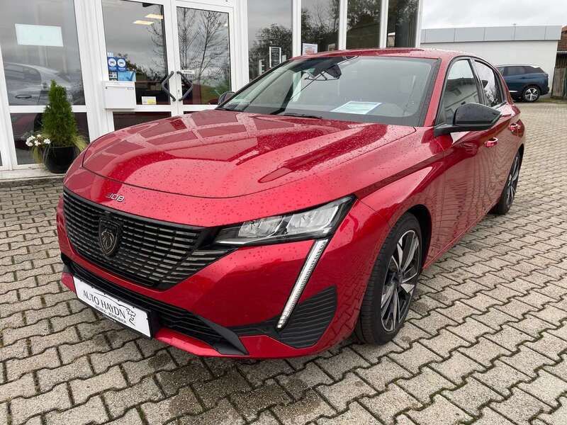Rot metallic Gebraucht 2022 Peugeot 308 Allure Kleinwagen | 17.400 € (Guter Preis) - Bild 1/4