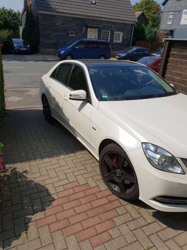 Gebraucht 2013 Mercedes E350 Avantgarde Limousine | 15.890 € (Fairer Preis) - Bild 1/4