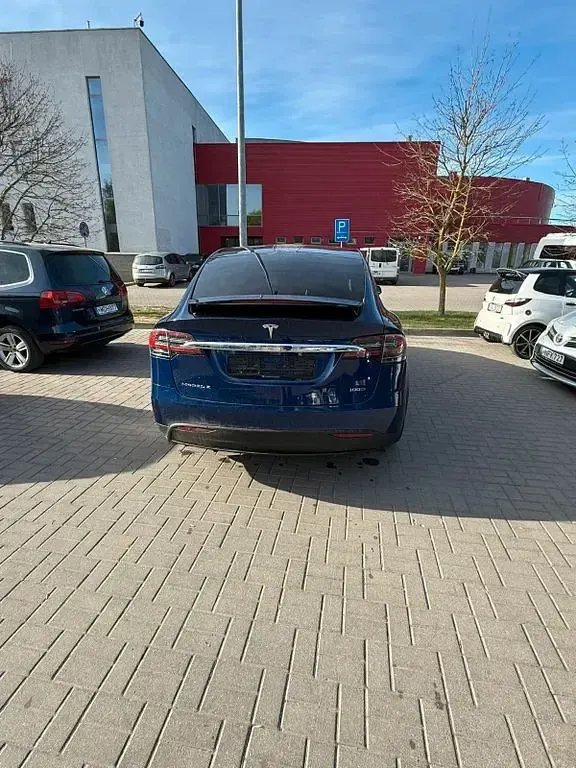Usata Tesla Model X 386 kW (525 CV) 2017 Blu SUV