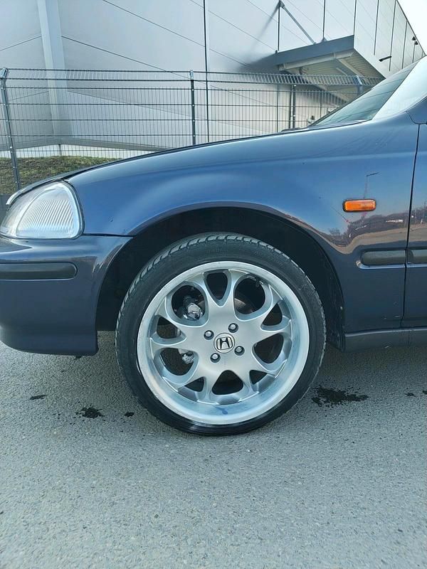 Gebraucht Honda Civic 90 PS (66 kW) 1996 Violet Coupé