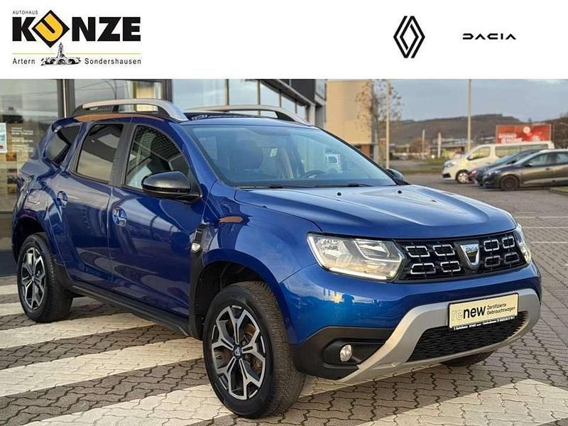 Blau (stahlblau (blau)) Gebraucht 2020 Dacia Duster Celebration SUV | 17.990 € (Fairer Preis) - Bild 1/4