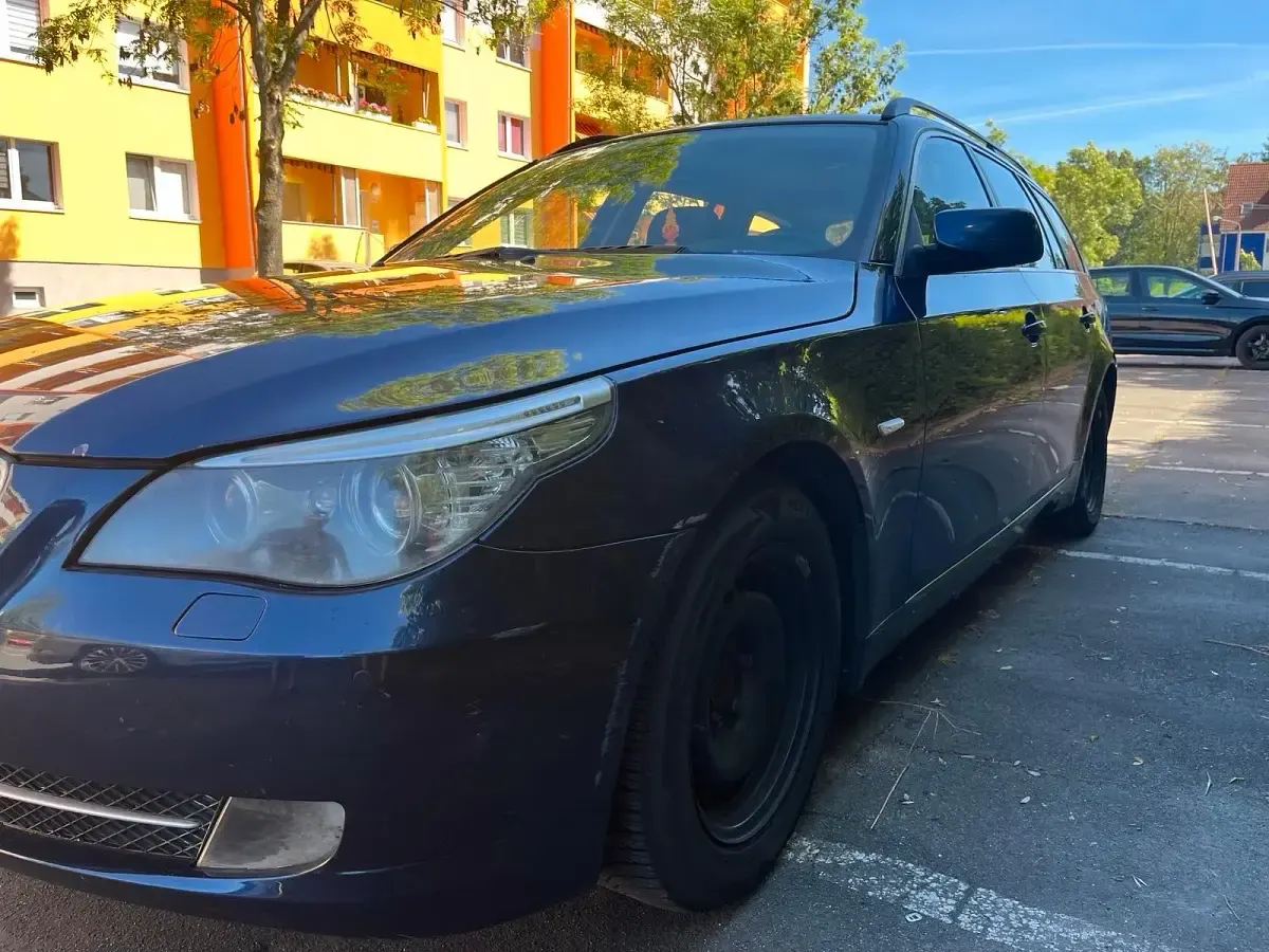 Gebraucht BMW 520 177 PS (130 kW) 2009 Blau Kombi