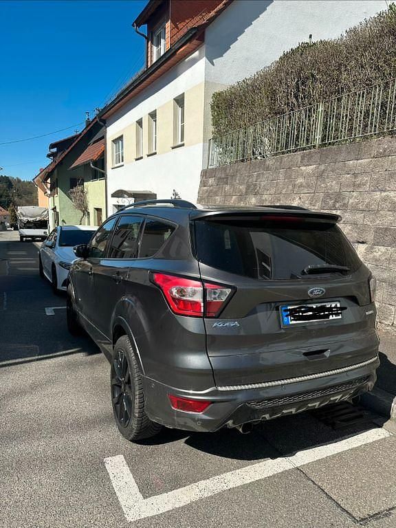 Gebraucht Ford Kuga ST-Line 242 PS (177 kW) 2018 Grau SUV