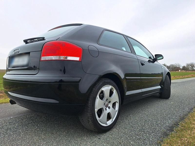 Gebraucht Audi A3 102 PS (75 kW) 2007 Schwarz Kleinwagen