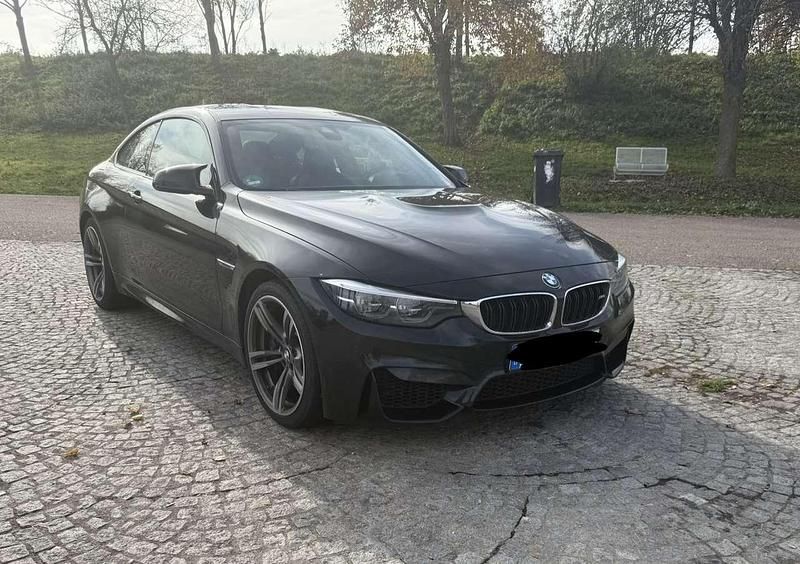 Schwarz Gebraucht 2019 BMW M4 Coupé | 52.999 € (Teuer) - Bild 1/4