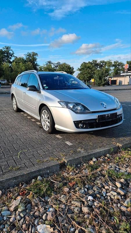Grau Gebraucht 2010 Renault Laguna III Kombi | 3.400 € (Fairer Preis) - Bild 1/4