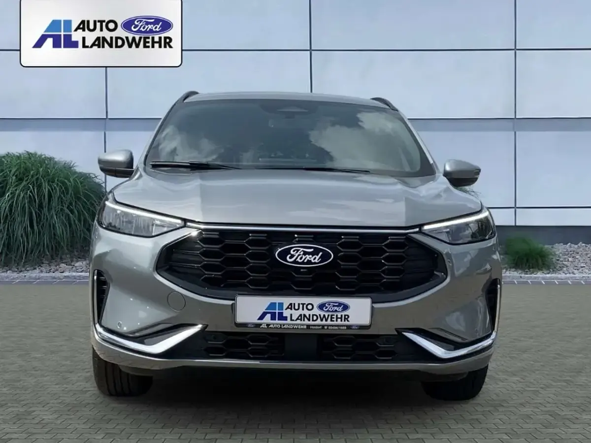 Neu Ford Kuga ST-Line X 186 PS (136 kW) 2026 Solarsilber SUV