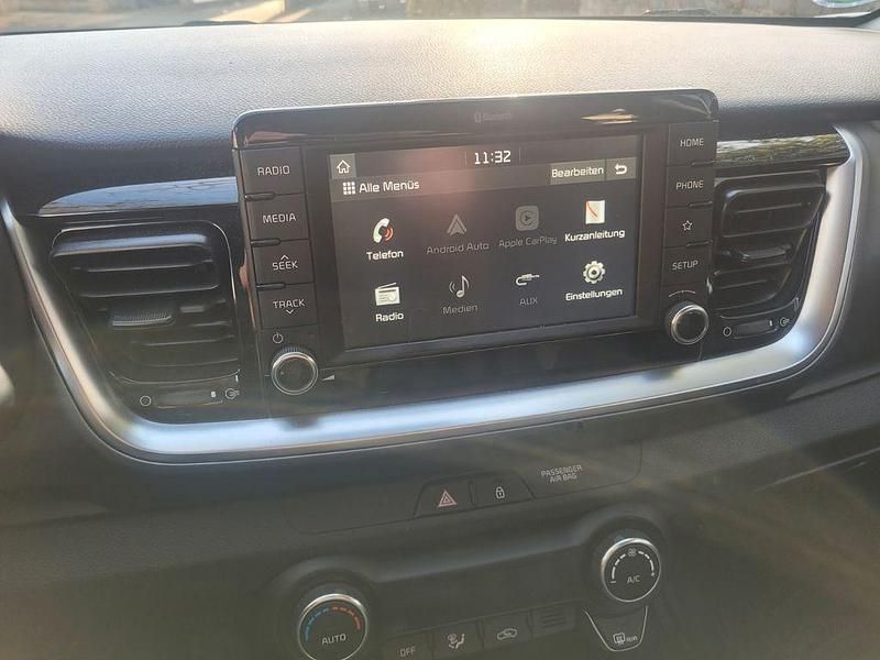 Gebraucht Kia Stonic Vision 120 PS (88 kW) 2018 Silber SUV