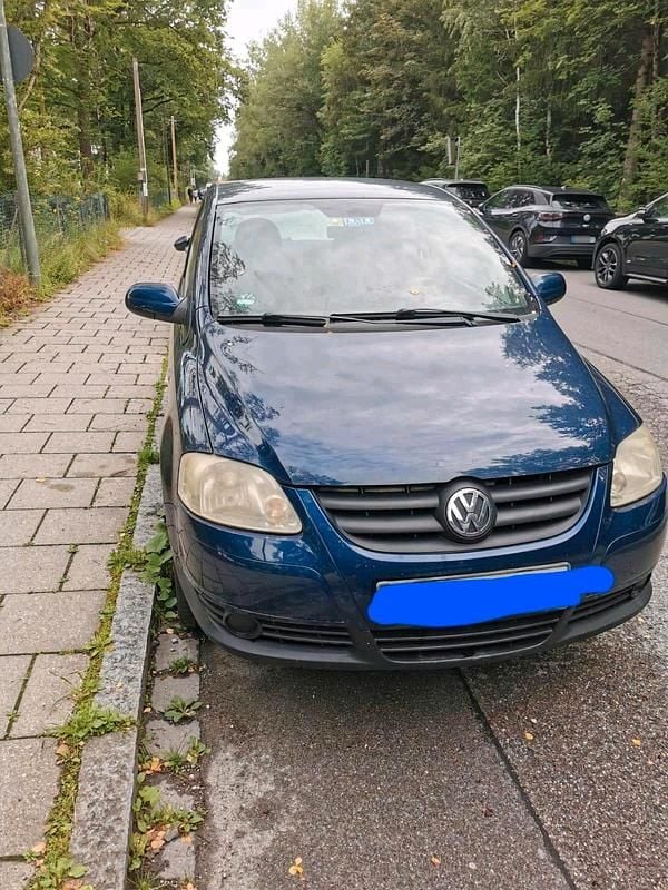 Second-hand VW Fox 75 CP (55 kW) 2006 Albastru Hatchback
