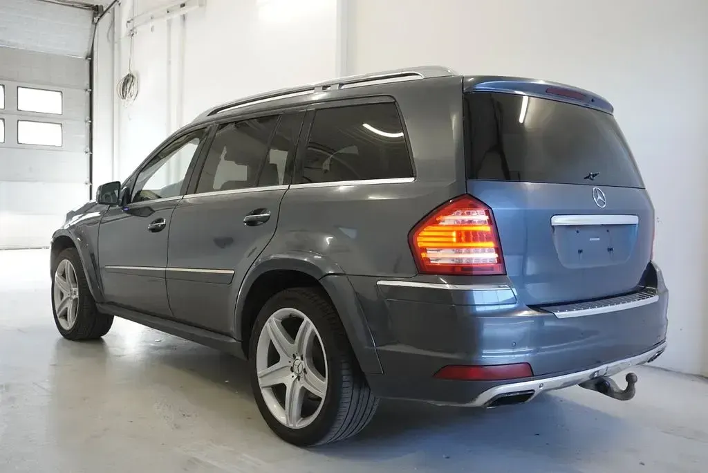 Gebraucht Mercedes GL450 306 PS (225 kW) 2011 Grau SUV