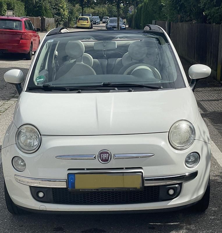 Weiß Gebraucht 2010 Fiat 500 Lounge Cabrio | 5.900 € (Etwas zu teuer) - Bild 1/4