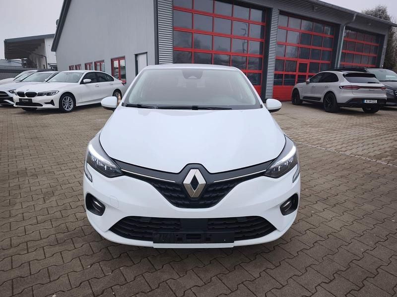 Gebraucht Renault Clio V Business 140 PS (102 kW) 2021 Weiß Kleinwagen