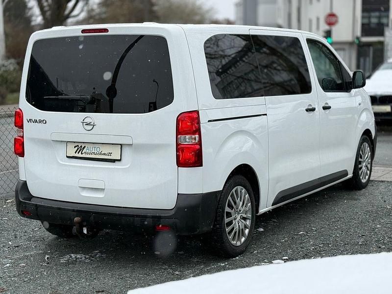 Gebraucht Opel Vivaro 120 PS (88 kW) 2020 Weiß Van / Kleinbus