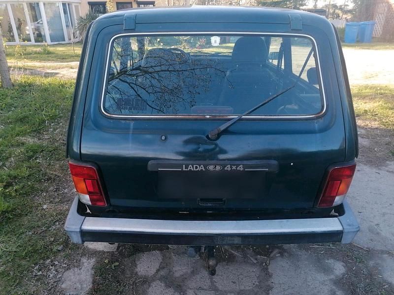 Second-hand Lada niva 83 CP (61 kW) 2009 SUV