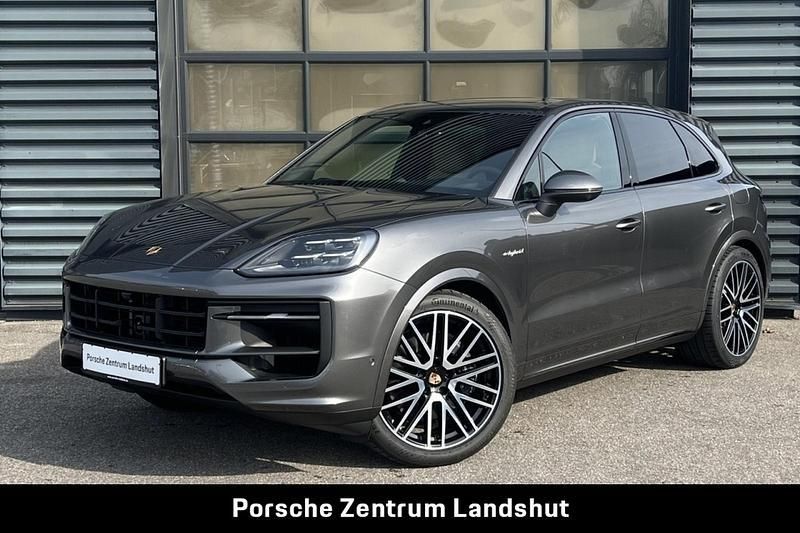 Grau Neu 2025 Porsche Cayenne SUV | 132.900 € (Superpreis) - Bild 1/4