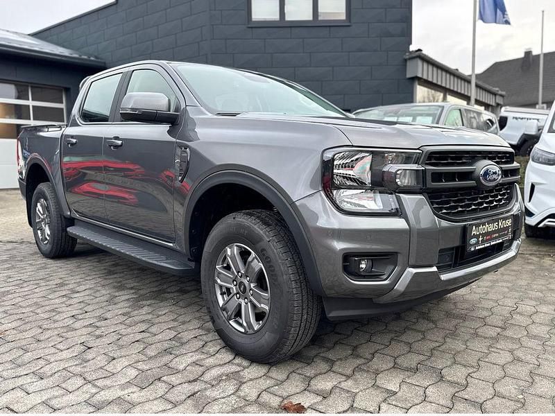 Neu Ford Ranger XLT 170 PS (125 kW) 2025 Grau Pickup