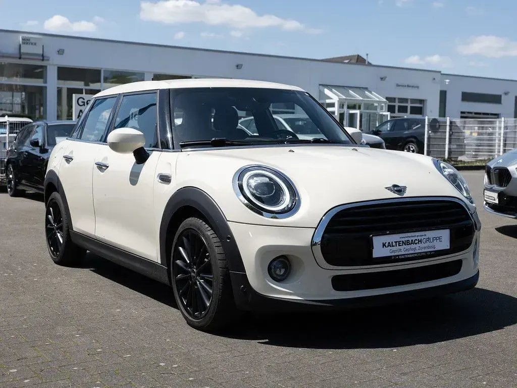 Gebraucht Mini Cooper Chili 136 PS (100 kW) 2020 Pepper (old english) white Kleinwagen