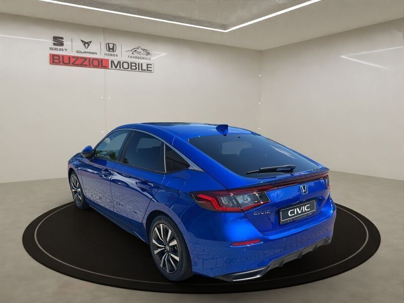 Gebraucht Honda Civic Elegance 184 PS (135 kW) 2024 Blau Limousine