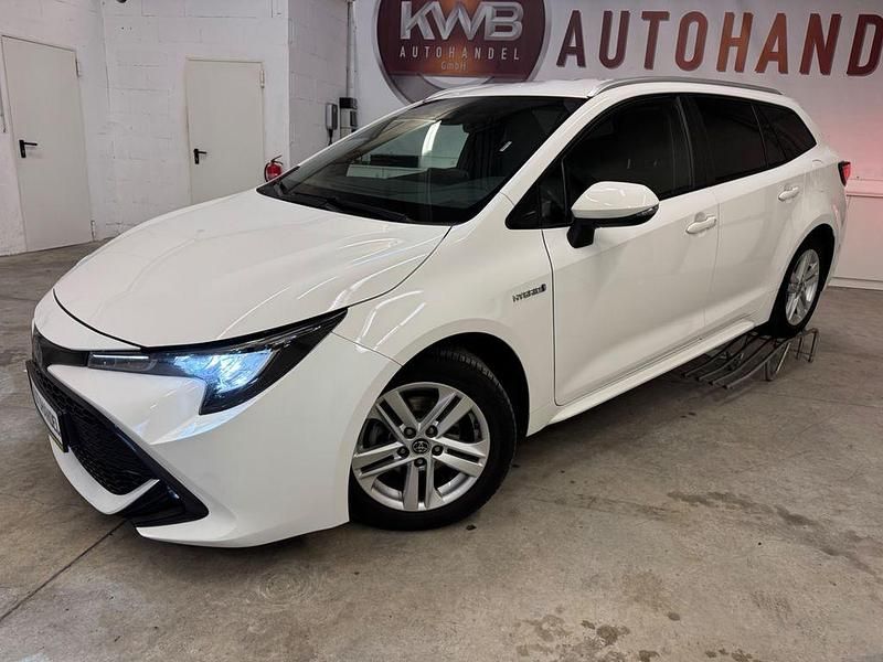 Weiß Gebraucht 2019 Toyota Corolla Kombi | 16.699 € (Etwas zu teuer) - Bild 1/4