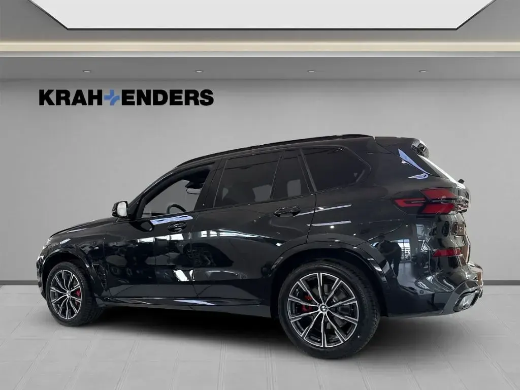 Neu BMW X5 M Sport 298 PS (219 kW) 2026 Black sapphire metallic (schwarz) SUV