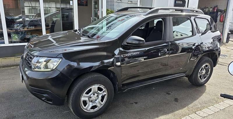 Gebraucht Dacia Duster Comfort 101 PS (74 kW) 2020 Perlmuttschwarz SUV