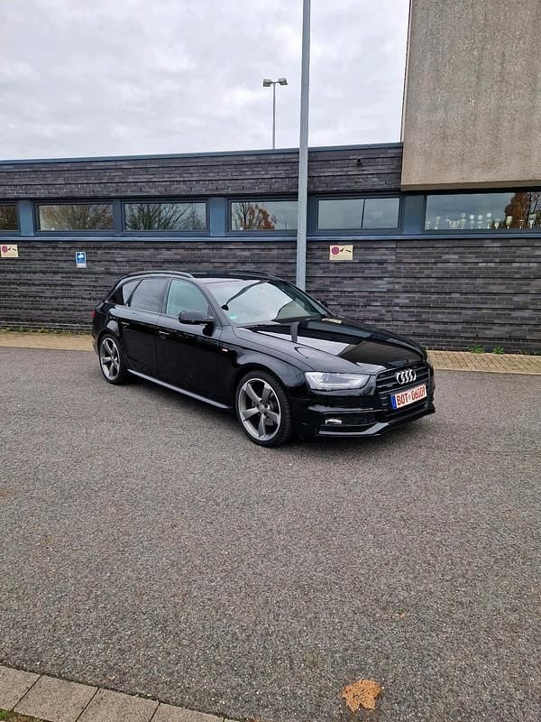 Gebraucht Audi A4 S-Line 177 PS (130 kW) 2013 Schwarz Kombi