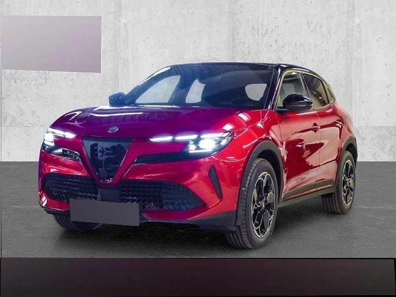 Rot Gebraucht 2024 Alfa Romeo Junior Limousine | 44.025 € - Bild 1/4