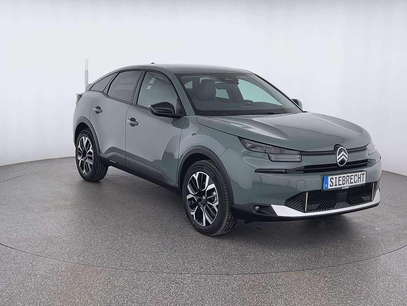 Neu Citroën C4 131 PS (96 kW) 2026 Grün Limousine