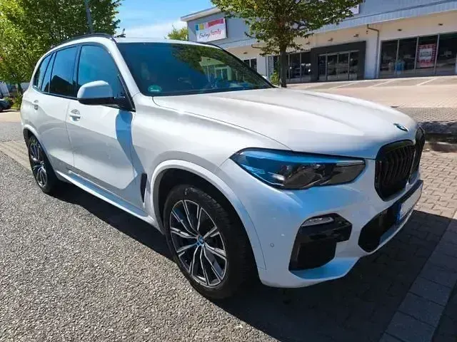 Gebraucht BMW X5 M Sport 286 PS (210 kW) 2021 Weiß SUV
