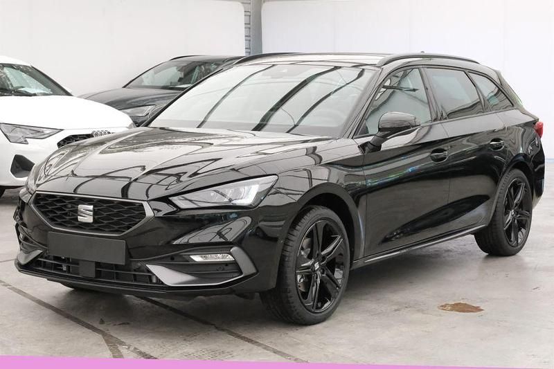 Schwarz Gebraucht 2025 Seat Leon Black Edition Limousine | 32.190 € (Fairer Preis) - Bild 1/4