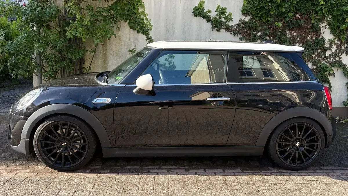 Gebraucht Mini John Cooper Works 192 PS (141 kW) 2014 Schwarz Kleinwagen