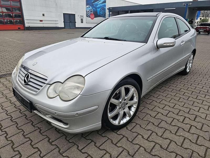 Gebraucht Mercedes C230 192 PS (141 kW) 2002 Silber Coupé