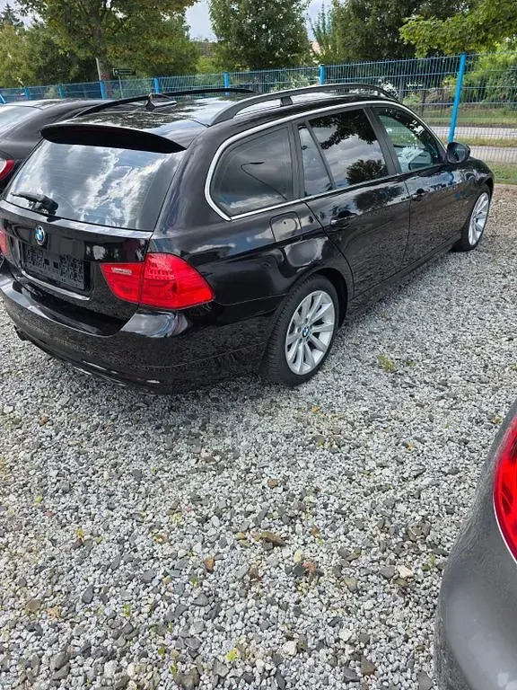 Gebraucht BMW 330 245 PS (180 kW) 2009 Violett Kombi