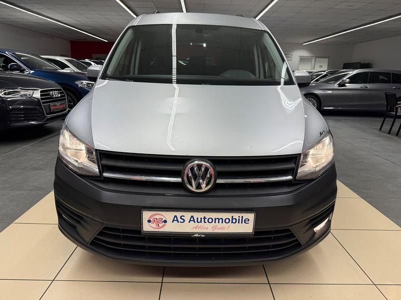Gebraucht VW Caddy Maxi 122 PS (89 kW) 2018 Silber Van / Kleinbus