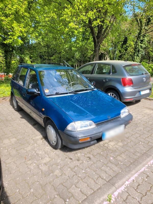 Usata Suzuki Swift 68 CV (50 kW) 1995 Blu Utilitaria
