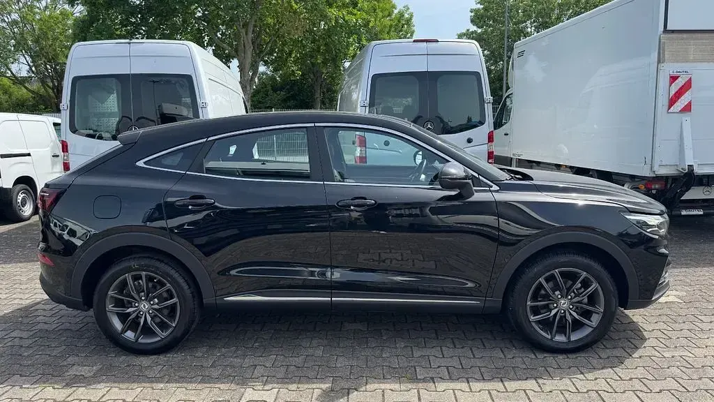Gebraucht DFSK Fengon 137 PS (100 kW) 2021 Schwarz Limousine