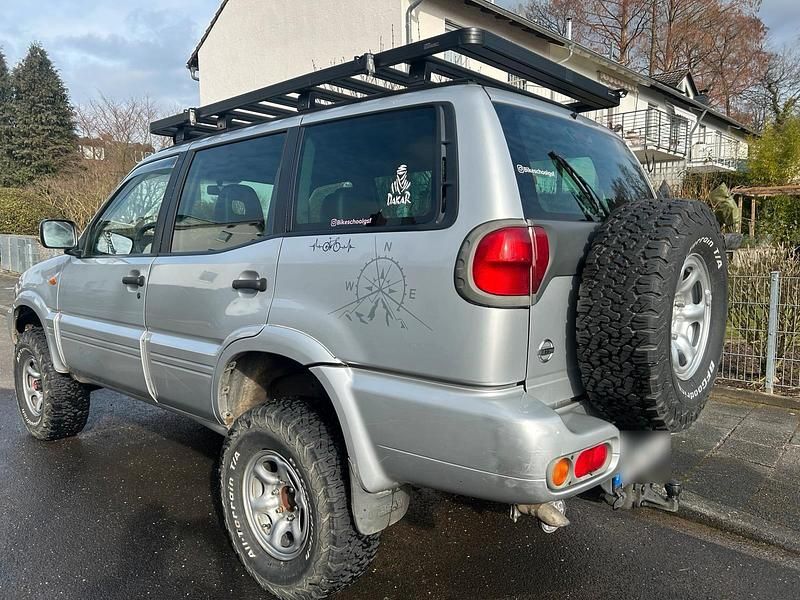 Gebraucht Nissan Terrano 158 PS (116 kW) 2003 Silber SUV