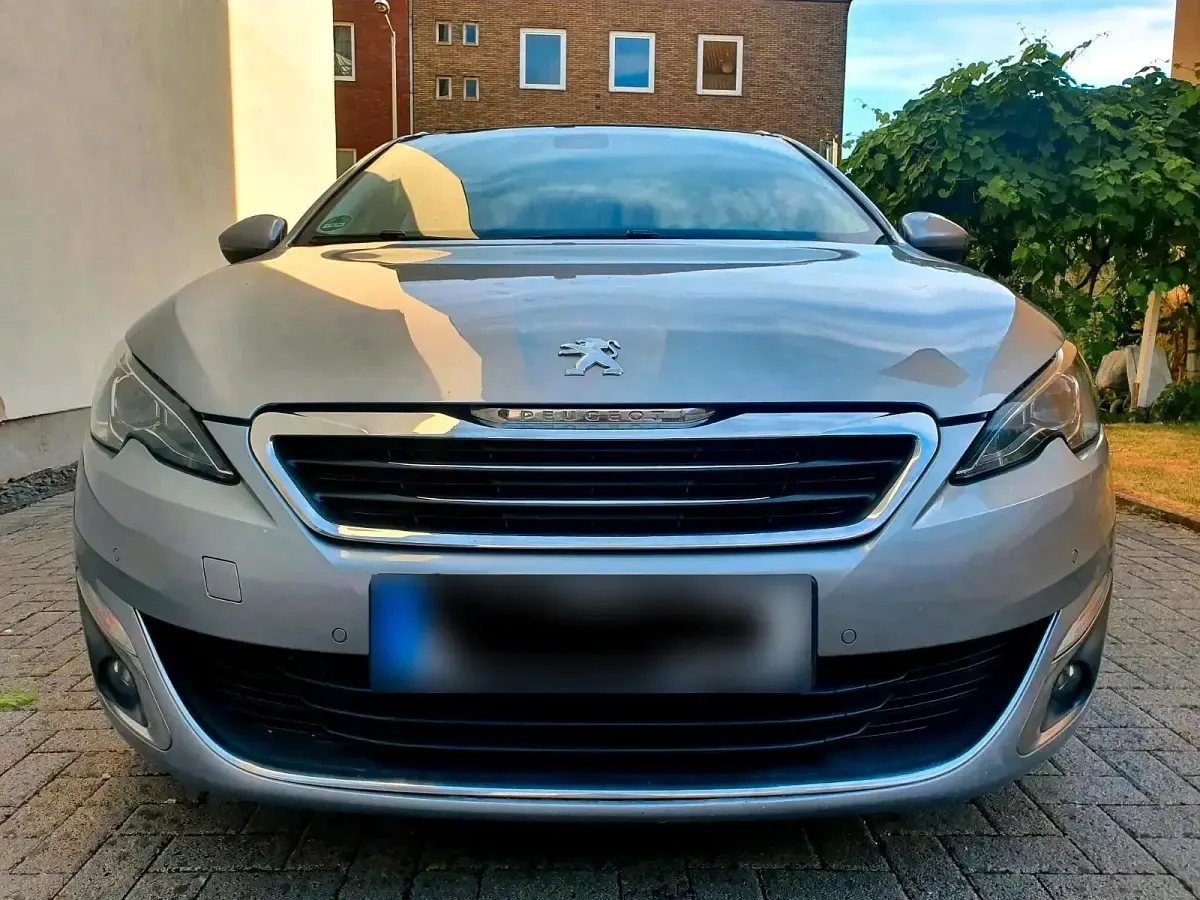 Gebraucht Peugeot 308 SW 116 PS (85 kW) 2015 Silber Kombi