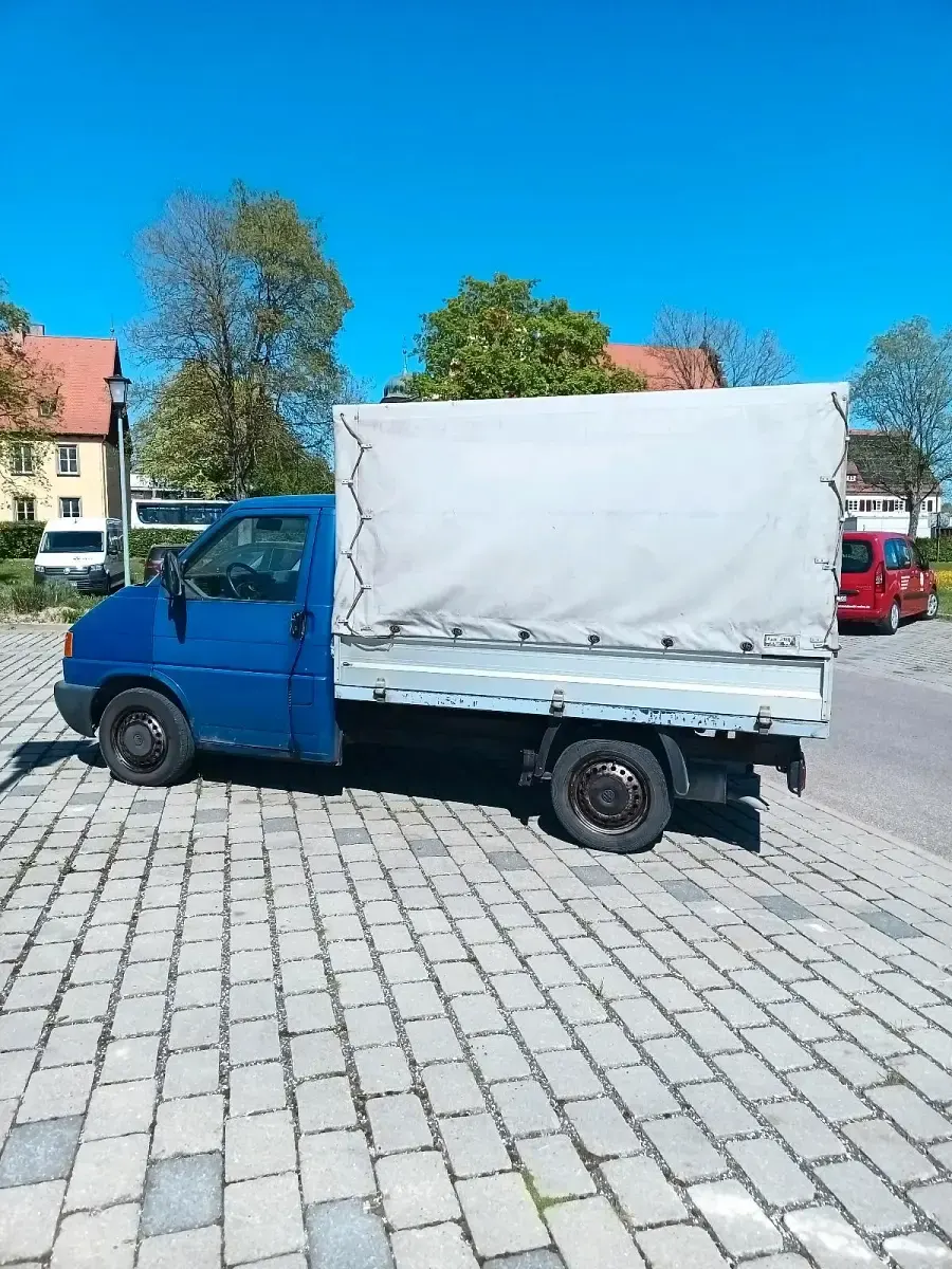 Second-hand VW T4 102 CP (75 kW) 2003 Albastru Van