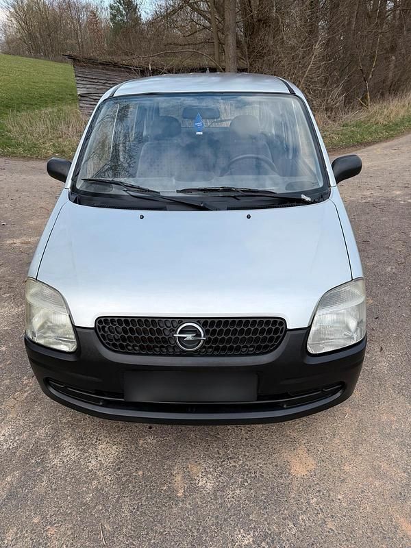 Gebraucht Opel Agila 58 PS (42 kW) 2002 Silber Van / Kleinbus