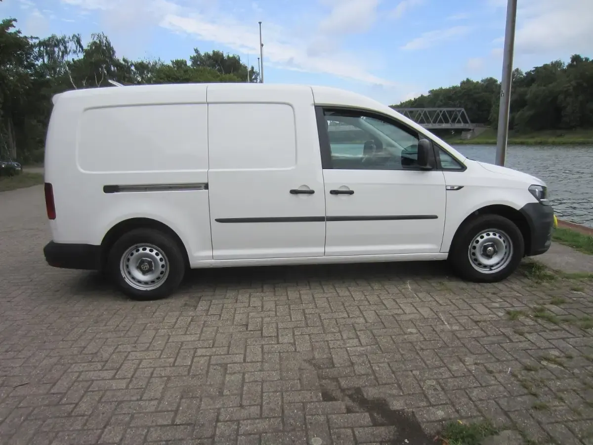 Gebraucht VW Caddy Maxi 102 PS (75 kW) 2016 Weiß Van / Kleinbus