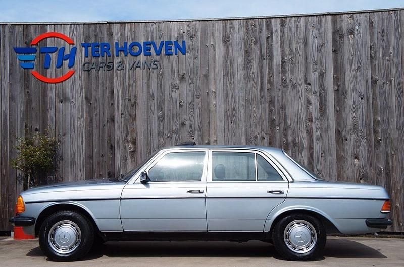 Gebraucht 1984 Mercedes E300 Limousine | 14.950 € - Bild 1/4